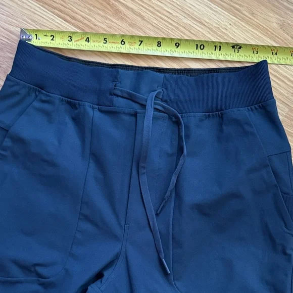 Lululemon Navy Joggers - Men’s size S - Picture 9 of 11